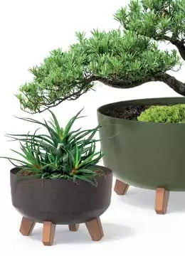 Doniczka Gracia Low Eco Wood-antracyt-FSC mix credit-DNV-COC-002260